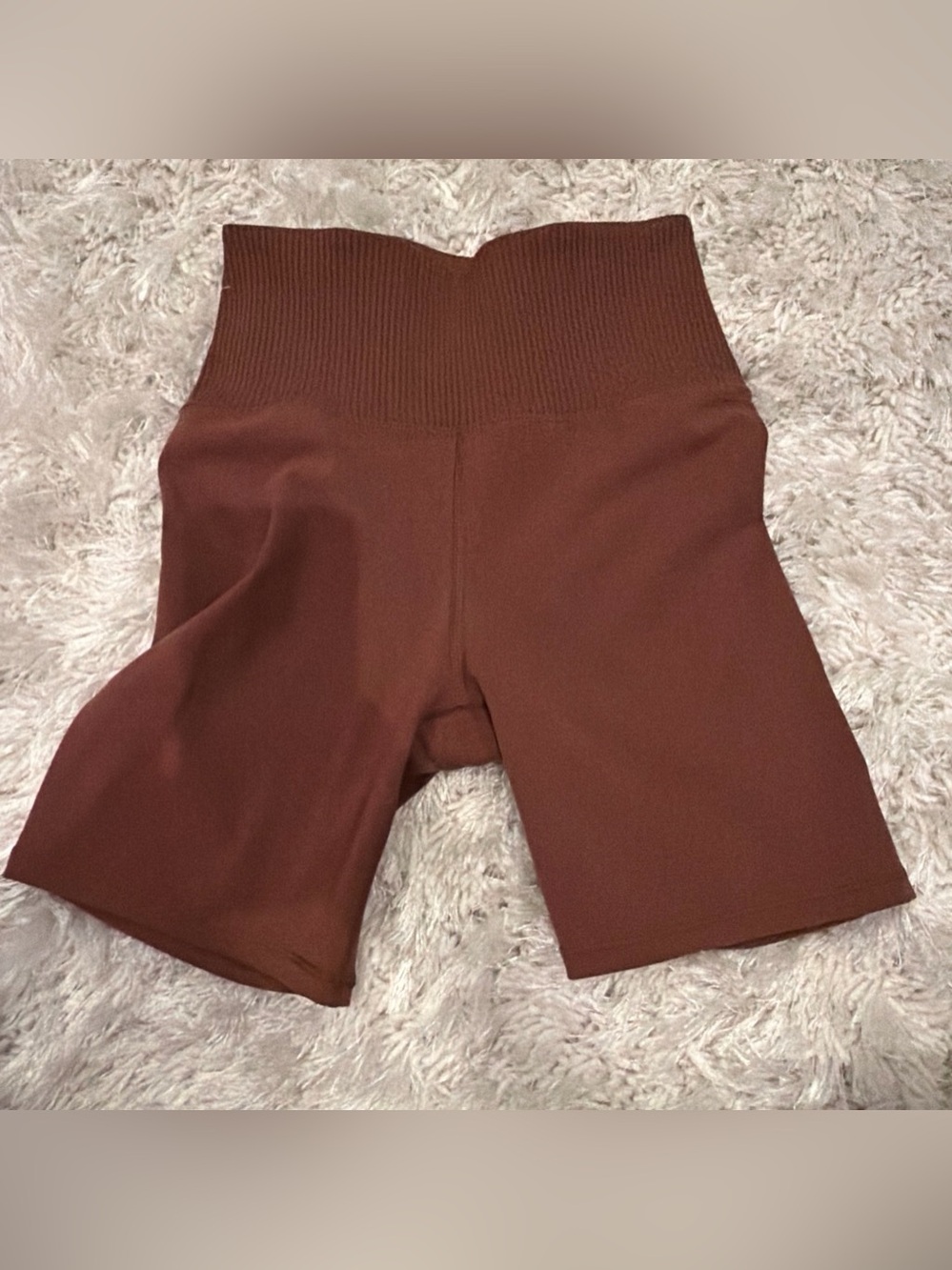Vuori studio ribbed High-Waist Ribbed Seamless Biker Shorts — Brown
